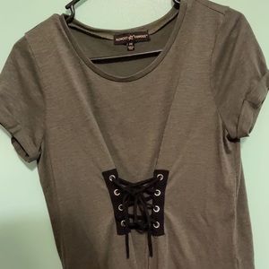 Nice blouse top fits like a Medium